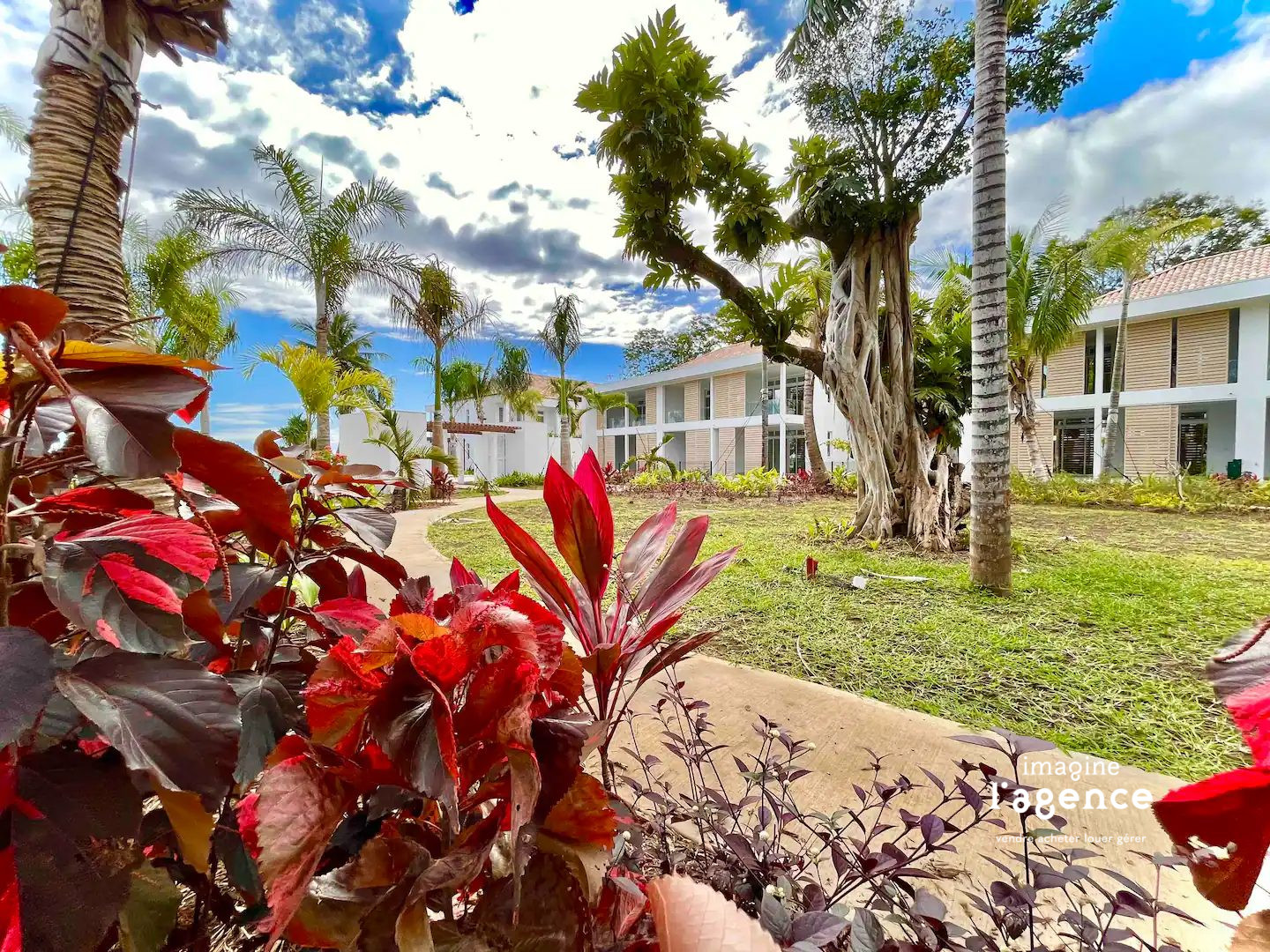 À LOUER – APPARTEMENT F2 MEUBLÉ, PAEA