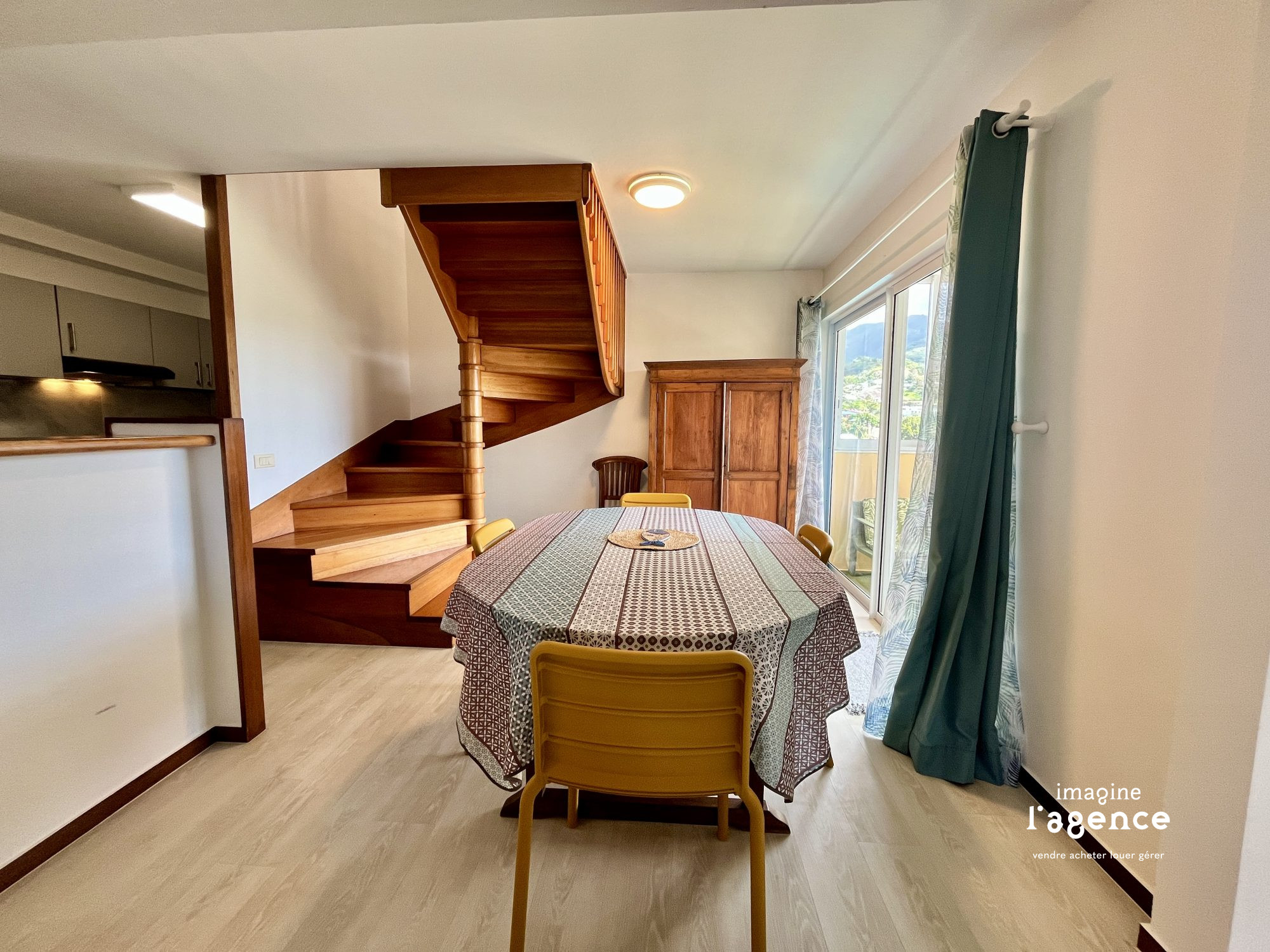 APPARTEMENT F4 DUPLEX – PAPEETE